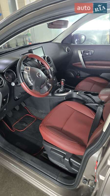 Позашляховик / Кросовер Nissan Qashqai 2008 в Києві фото 13 Позашляховик / Кросовер Nissan Qashqai 2008 в Києві