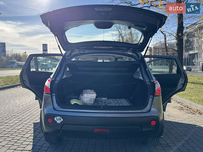 Внедорожник / Кроссовер Nissan Qashqai 2012 в Львове