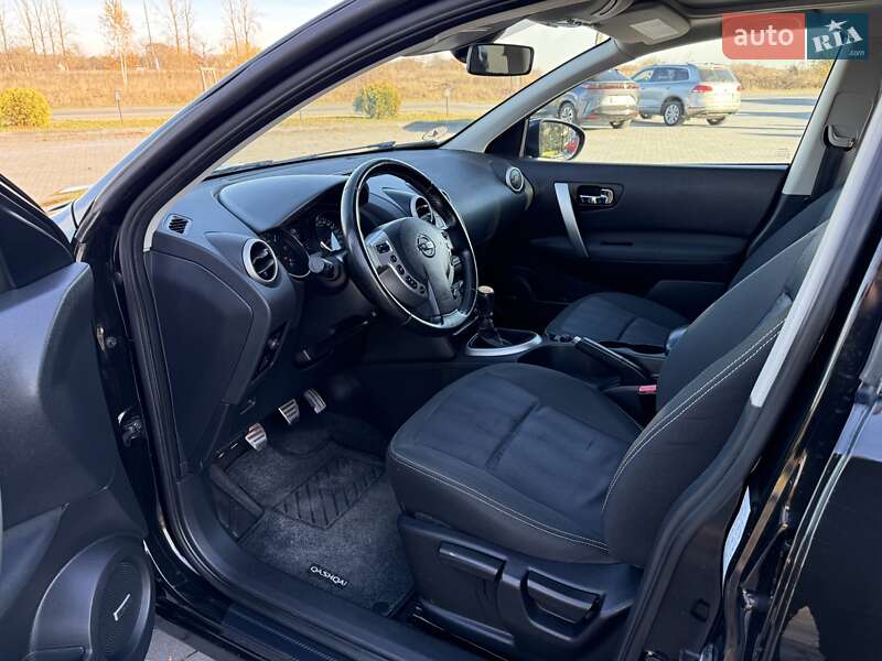 Позашляховик / Кросовер Nissan Qashqai 2011 в Коломиї