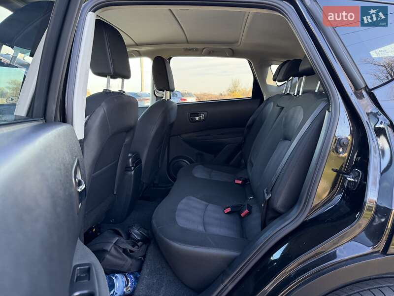 Позашляховик / Кросовер Nissan Qashqai 2011 в Коломиї