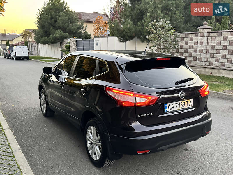 Внедорожник / Кроссовер Nissan Qashqai 2017 в Ровно фото 9 Внедорожник / Кроссовер Nissan Qashqai 2017 в Ровно