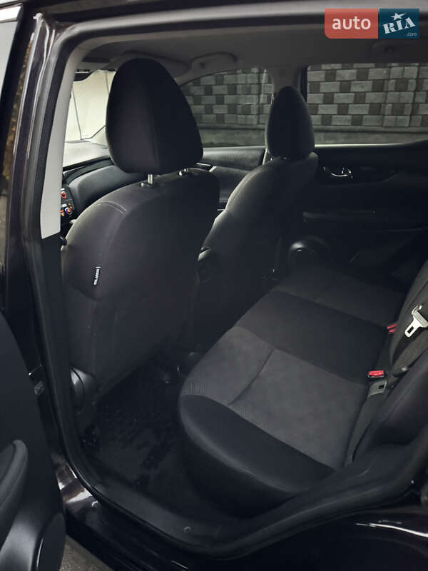 Внедорожник / Кроссовер Nissan Qashqai 2017 в Ровно фото 23 Внедорожник / Кроссовер Nissan Qashqai 2017 в Ровно
