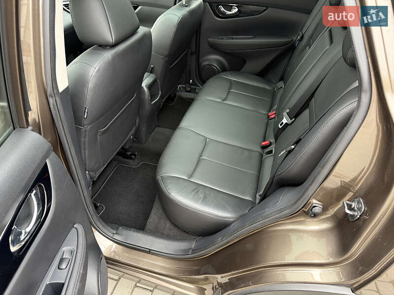 Внедорожник / Кроссовер Nissan Qashqai 2015 в Кременце