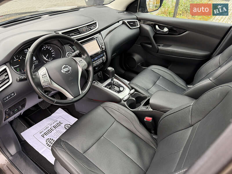 Внедорожник / Кроссовер Nissan Qashqai 2015 в Кременце