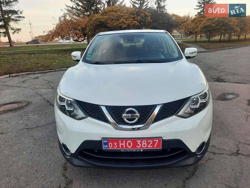 Внедорожник / Кроссовер Nissan Qashqai 2014 в Полтаве