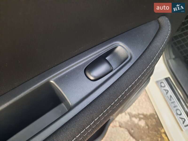 Внедорожник / Кроссовер Nissan Qashqai 2014 в Полтаве