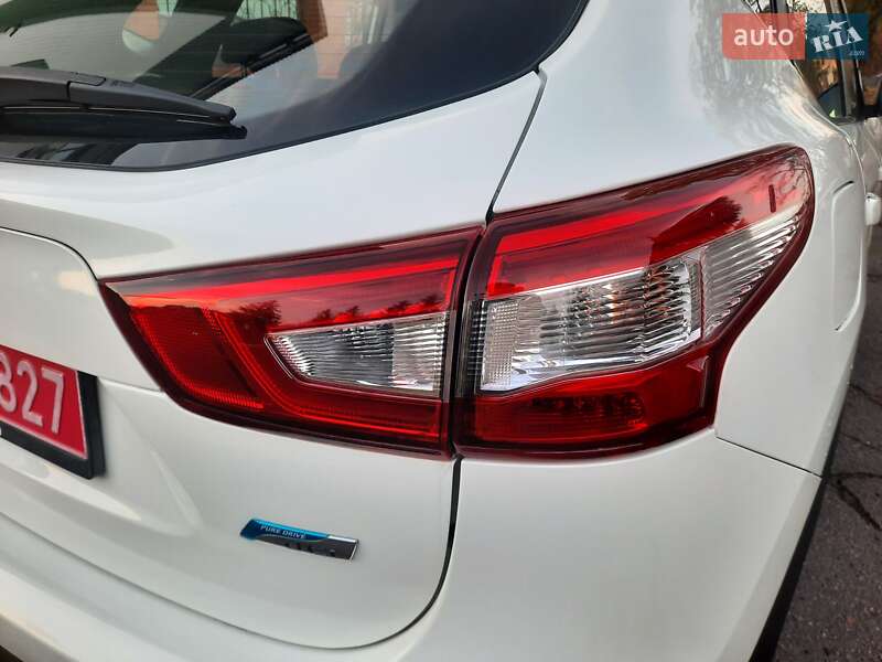 Внедорожник / Кроссовер Nissan Qashqai 2014 в Полтаве