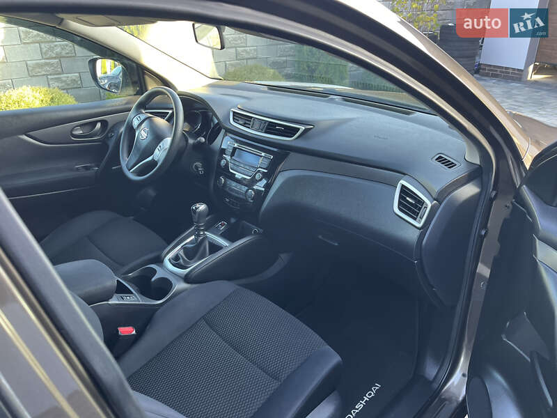 Внедорожник / Кроссовер Nissan Qashqai 2014 в Ровно