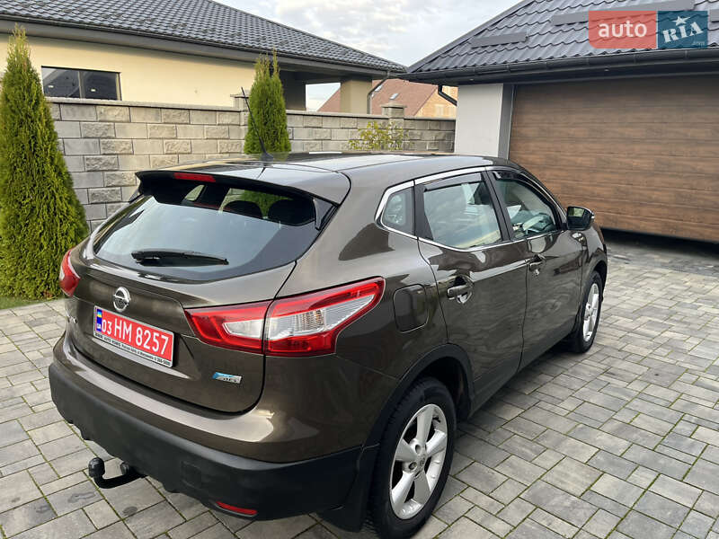 Внедорожник / Кроссовер Nissan Qashqai 2014 в Ровно