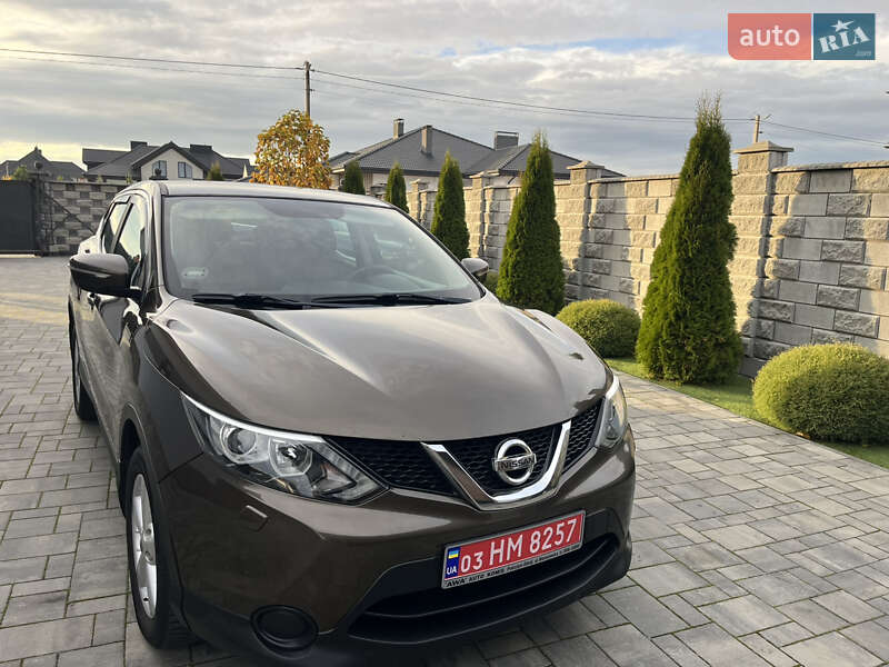 Внедорожник / Кроссовер Nissan Qashqai 2014 в Ровно