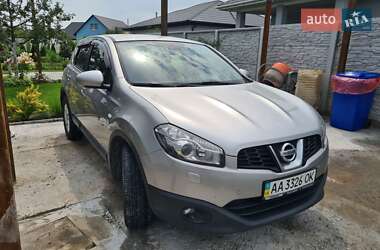 Позашляховик / Кросовер Nissan Qashqai 2010 в Києві