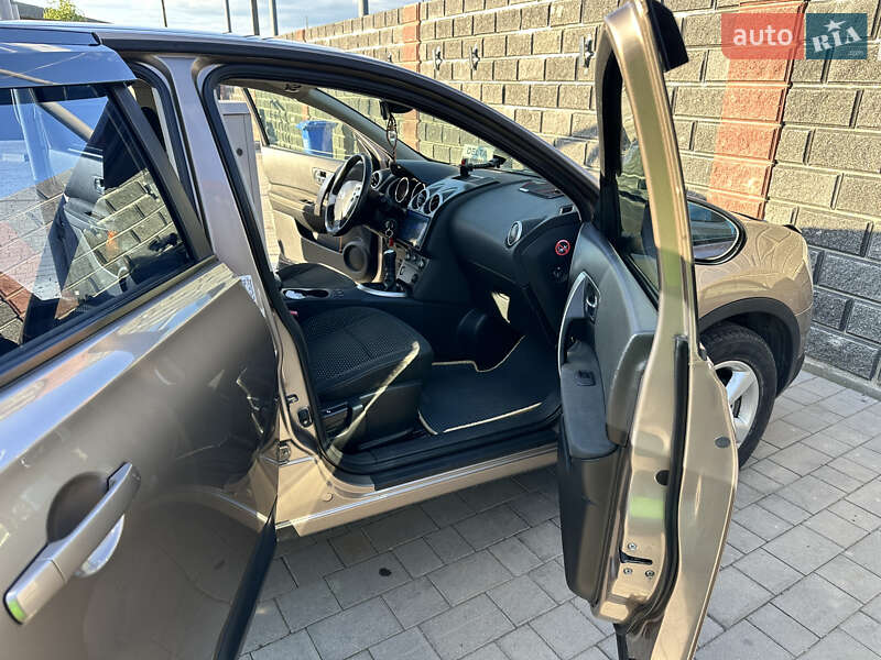 Внедорожник / Кроссовер Nissan Qashqai 2009 в Виноградове фото 4 Внедорожник / Кроссовер Nissan Qashqai 2009 в Виноградове