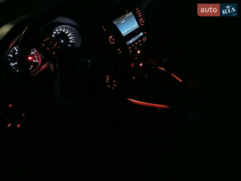 Внедорожник / Кроссовер Nissan Qashqai 2017 в Черновцах фото 13 Внедорожник / Кроссовер Nissan Qashqai 2017 в Черновцах