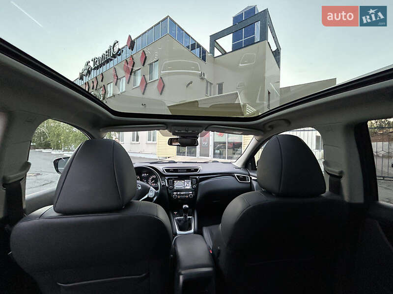 Позашляховик / Кросовер Nissan Qashqai 2015 в Полтаві фото 39 Позашляховик / Кросовер Nissan Qashqai 2015 в Полтаві