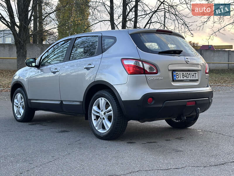 Внедорожник / Кроссовер Nissan Qashqai 2011 в Полтаве