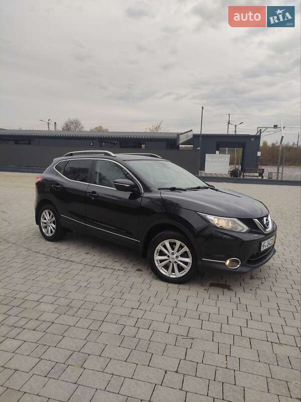 Позашляховик / Кросовер Nissan Qashqai 2014 в Львові фото 15 Позашляховик / Кросовер Nissan Qashqai 2014 в Львові