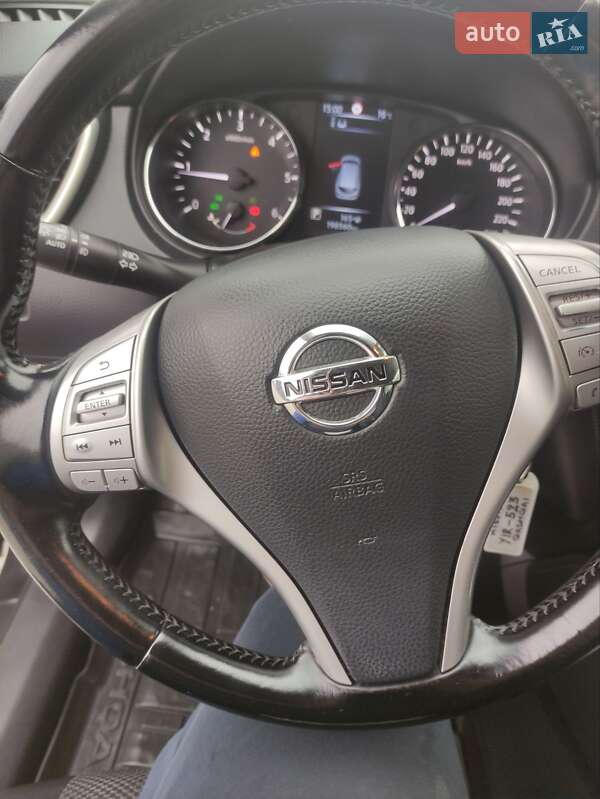 Позашляховик / Кросовер Nissan Qashqai 2014 в Львові фото 43 Позашляховик / Кросовер Nissan Qashqai 2014 в Львові