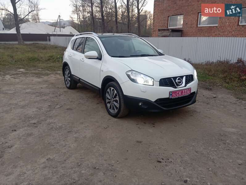 Внедорожник / Кроссовер Nissan Qashqai 2011 в Надворной