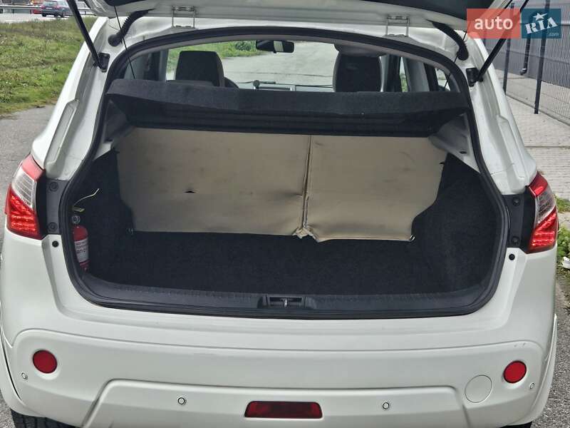 Внедорожник / Кроссовер Nissan Qashqai 2012 в Киеве