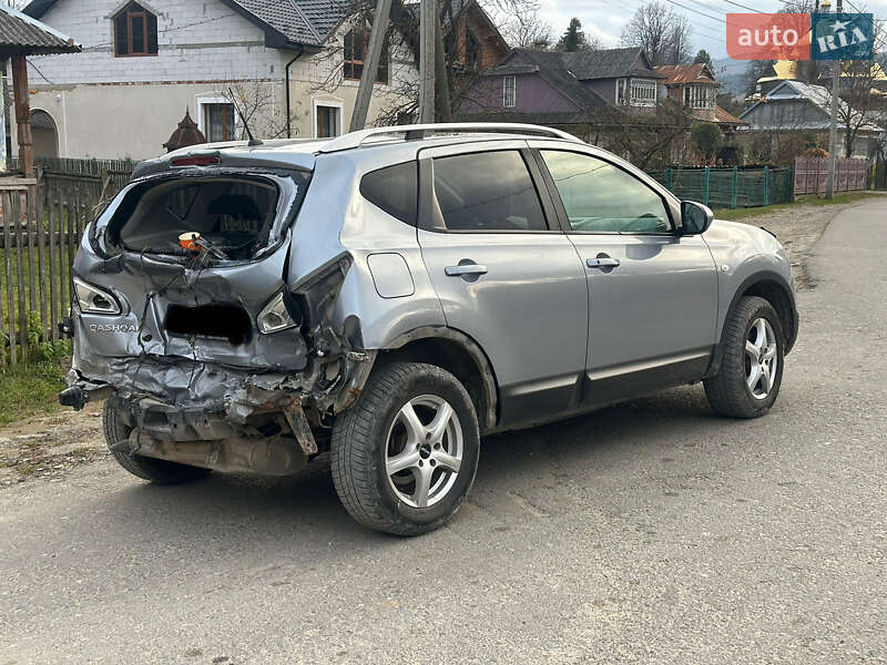 Внедорожник / Кроссовер Nissan Qashqai 2011 в Делятине