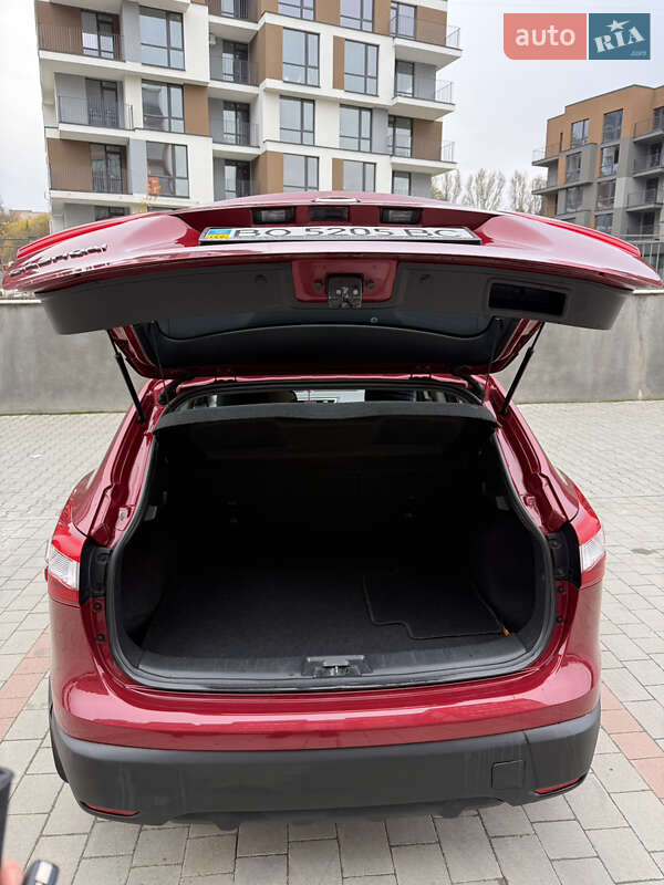 Позашляховик / Кросовер Nissan Qashqai 2014 в Тернополі фото 6 Позашляховик / Кросовер Nissan Qashqai 2014 в Тернополі