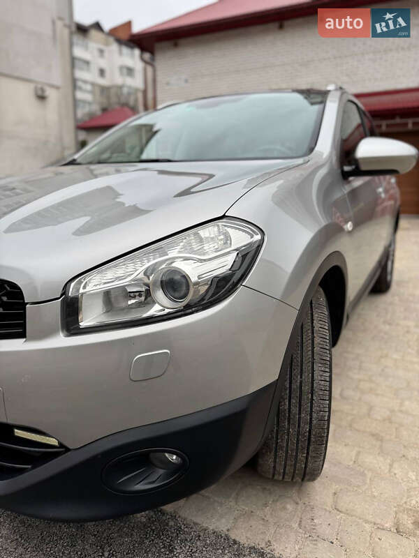 Внедорожник / Кроссовер Nissan Qashqai 2010 в Тернополе