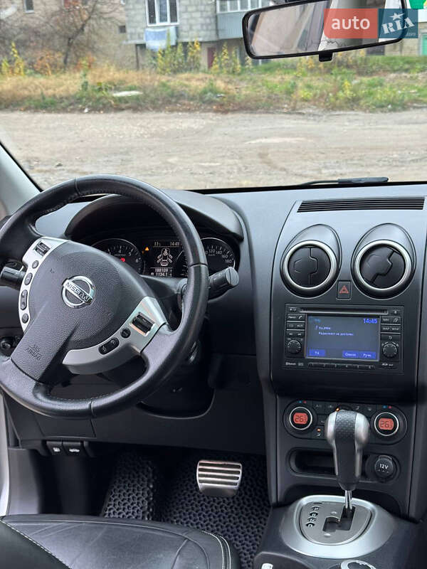 Внедорожник / Кроссовер Nissan Qashqai 2010 в Тернополе