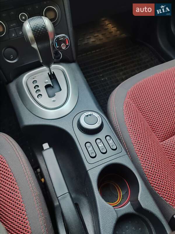 Позашляховик / Кросовер Nissan Qashqai 2007 в Львові