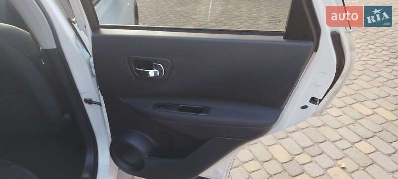 Позашляховик / Кросовер Nissan Qashqai 2012 в Луцьку