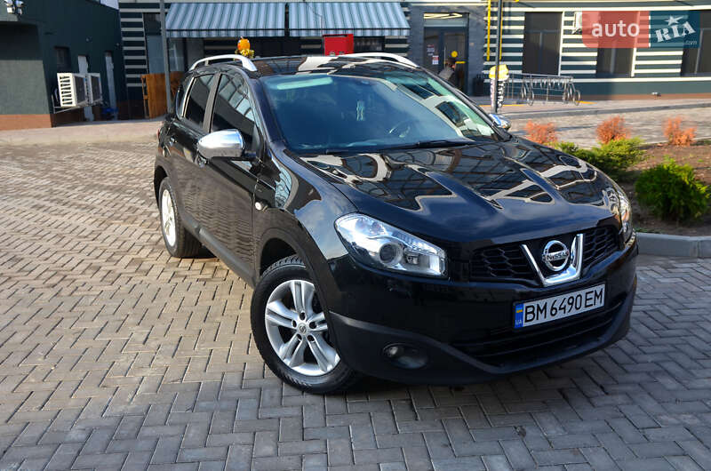 Внедорожник / Кроссовер Nissan Qashqai 2011 в Ромнах