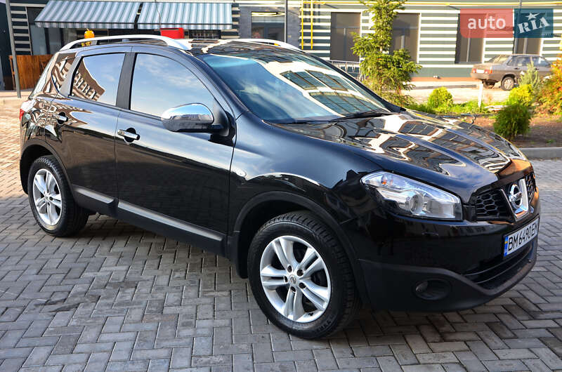 Внедорожник / Кроссовер Nissan Qashqai 2011 в Ромнах
