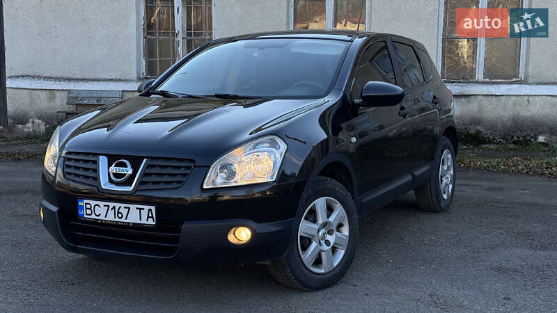 Внедорожник / Кроссовер Nissan Qashqai 2010 в Стрые