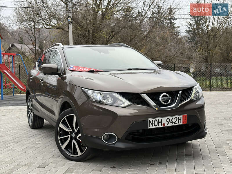 Внедорожник / Кроссовер Nissan Qashqai 2015 в Кременце