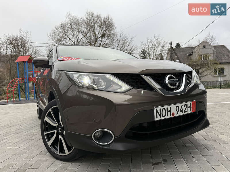 Внедорожник / Кроссовер Nissan Qashqai 2015 в Кременце
