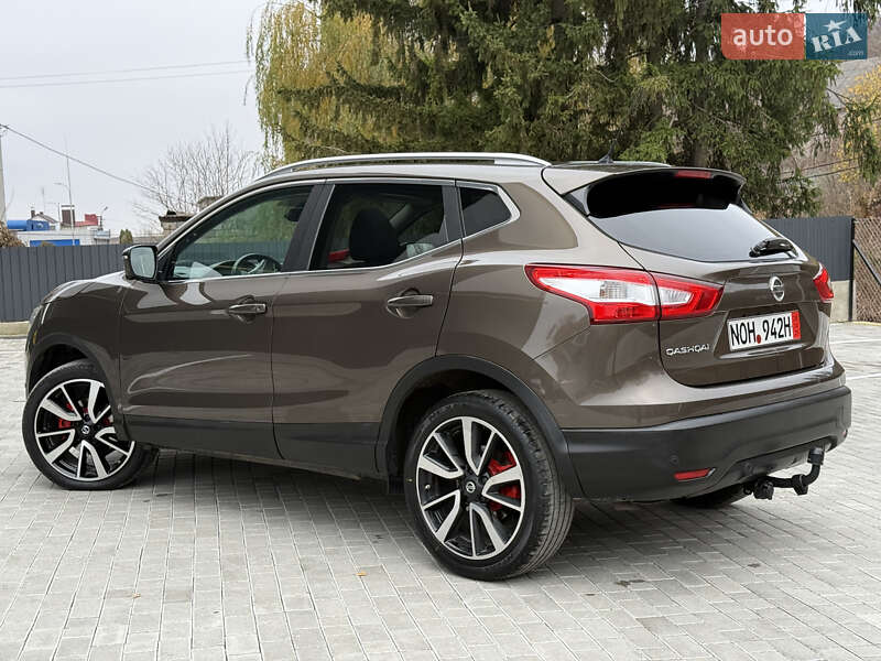 Внедорожник / Кроссовер Nissan Qashqai 2015 в Кременце