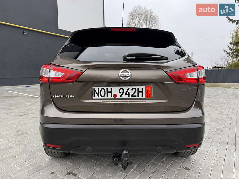 Внедорожник / Кроссовер Nissan Qashqai 2015 в Кременце