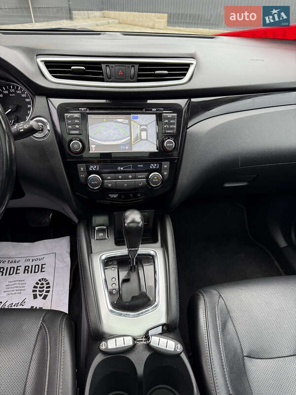 Внедорожник / Кроссовер Nissan Qashqai 2015 в Кременце