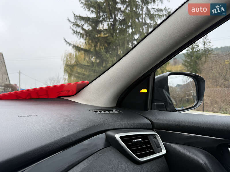 Внедорожник / Кроссовер Nissan Qashqai 2015 в Кременце