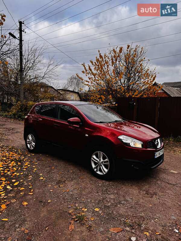 Внедорожник / Кроссовер Nissan Qashqai 2013 в Чернигове
