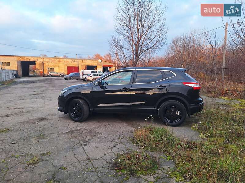Внедорожник / Кроссовер Nissan Qashqai 2016 в Луцке
