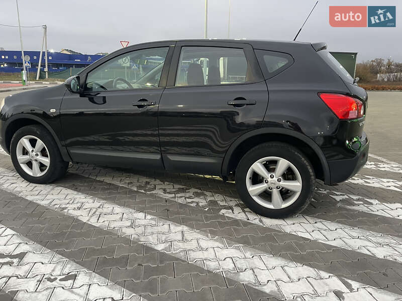 Внедорожник / Кроссовер Nissan Qashqai 2009 в Стрые