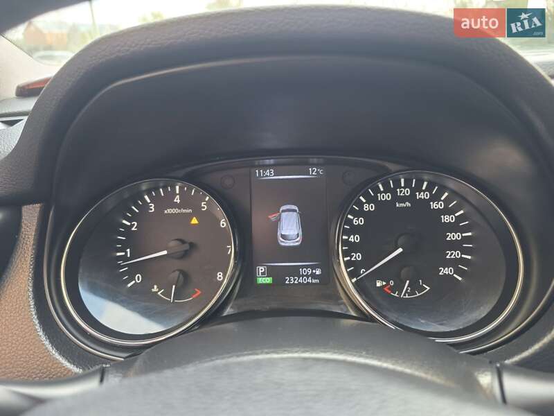 Внедорожник / Кроссовер Nissan Qashqai 2014 в Черновцах