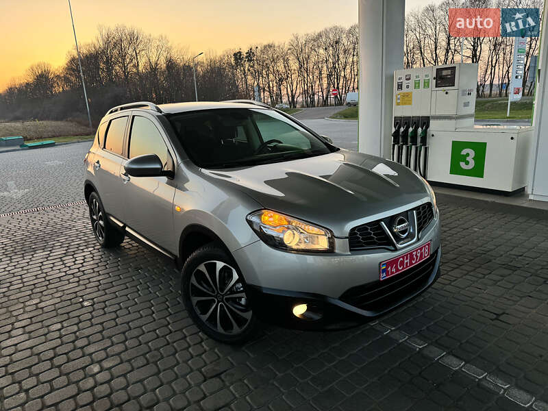 Внедорожник / Кроссовер Nissan Qashqai 2012 в Стрые