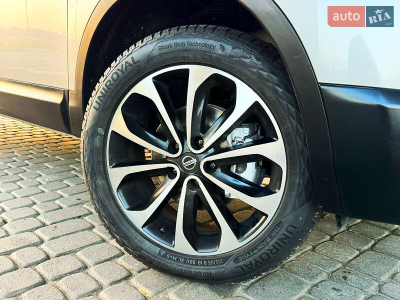 Внедорожник / Кроссовер Nissan Qashqai 2012 в Стрые