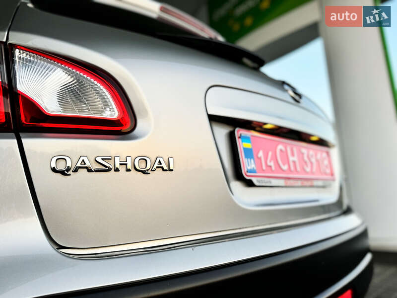 Внедорожник / Кроссовер Nissan Qashqai 2012 в Стрые