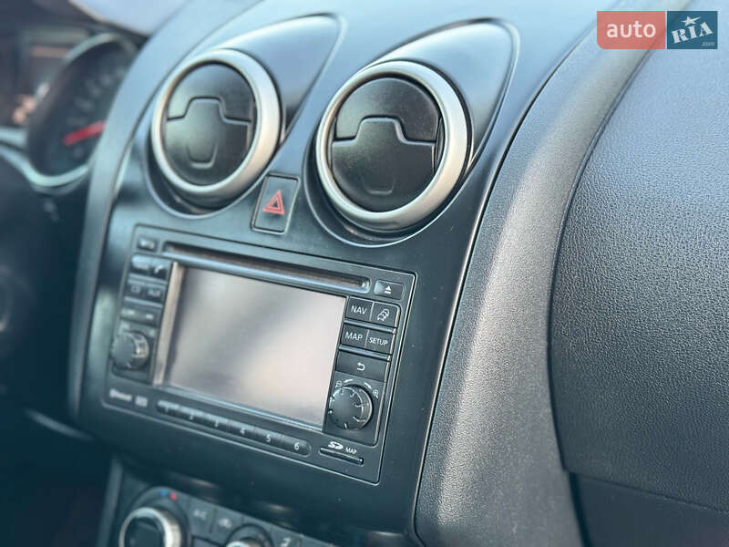 Внедорожник / Кроссовер Nissan Qashqai 2012 в Стрые