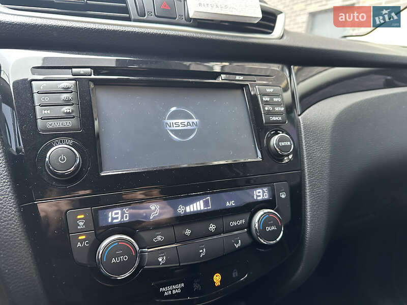 Внедорожник / Кроссовер Nissan Qashqai 2015 в Львове