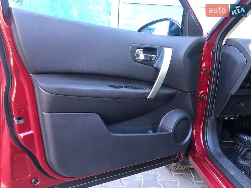 Позашляховик / Кросовер Nissan Qashqai 2011 в Одесі