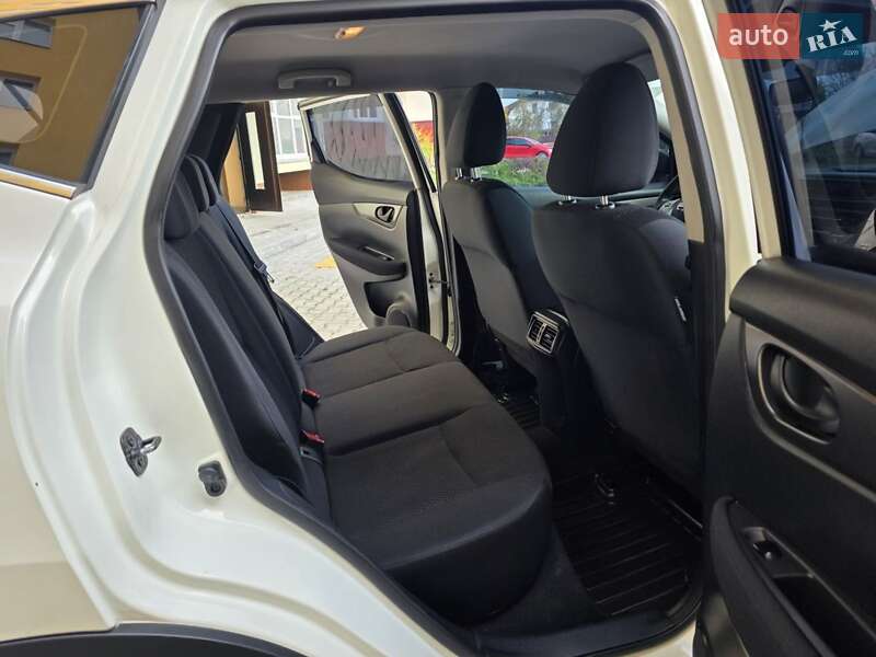 Внедорожник / Кроссовер Nissan Qashqai 2014 в Черновцах