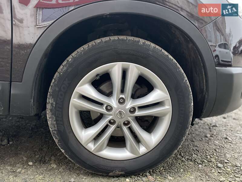 Внедорожник / Кроссовер Nissan Qashqai 2013 в Сумах